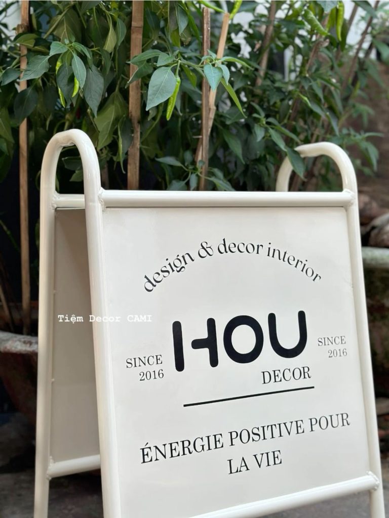 BQC108- Bảng đứng Hou Decor màu kem
