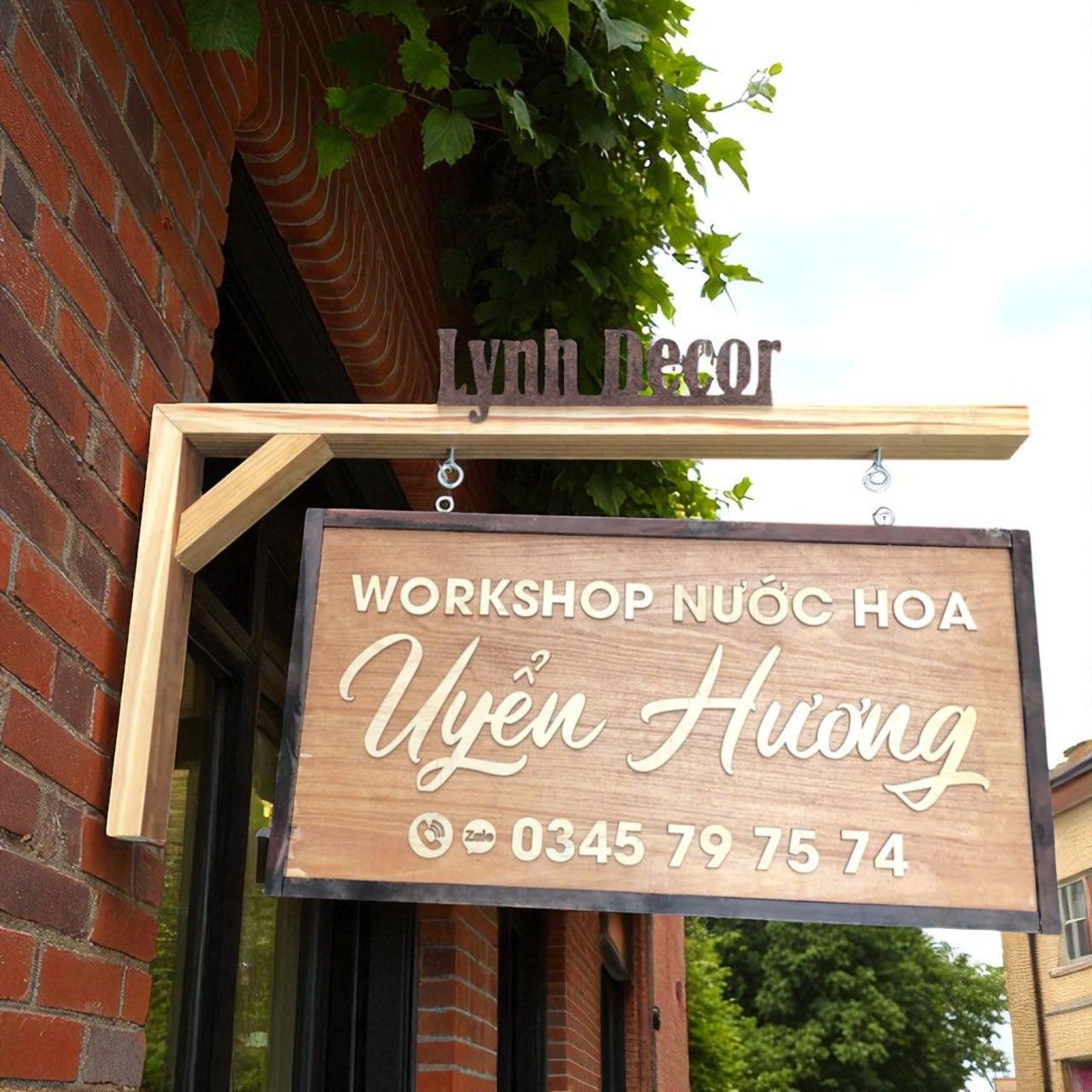 BQC112- Biển gỗ treo workshop nước hoa
