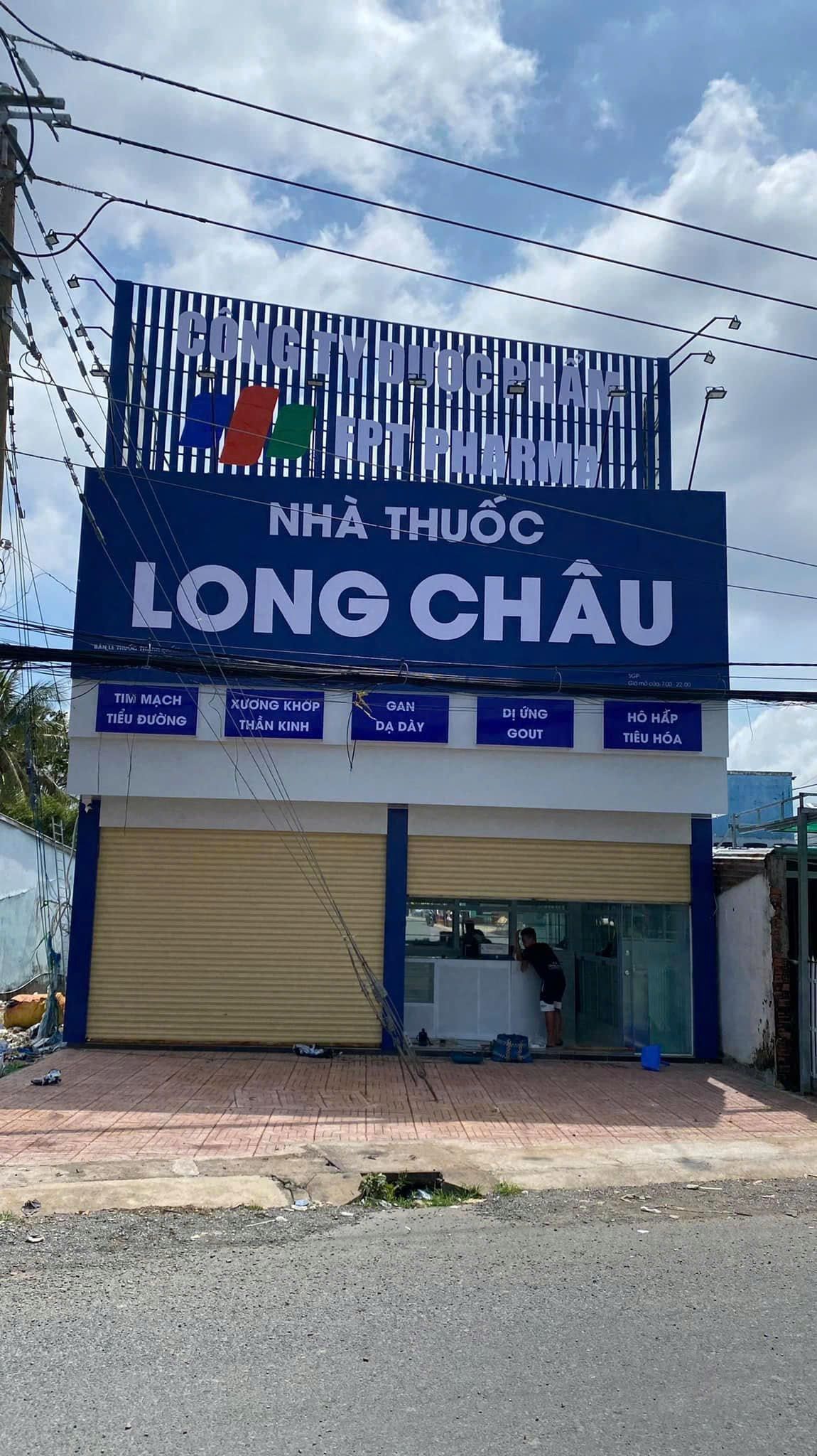 BQC241- Biển hiệu nhà thuốc Long Châu
